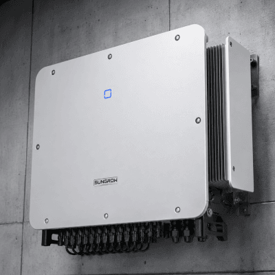 Bản vẽ chi tiết và cấu tạo mặt ngoài của biến tần Inverter 125kW, thể hiện các cổng kết nối MPPT, vỏ bảo vệ chuẩn IP66 kháng nước bụi.